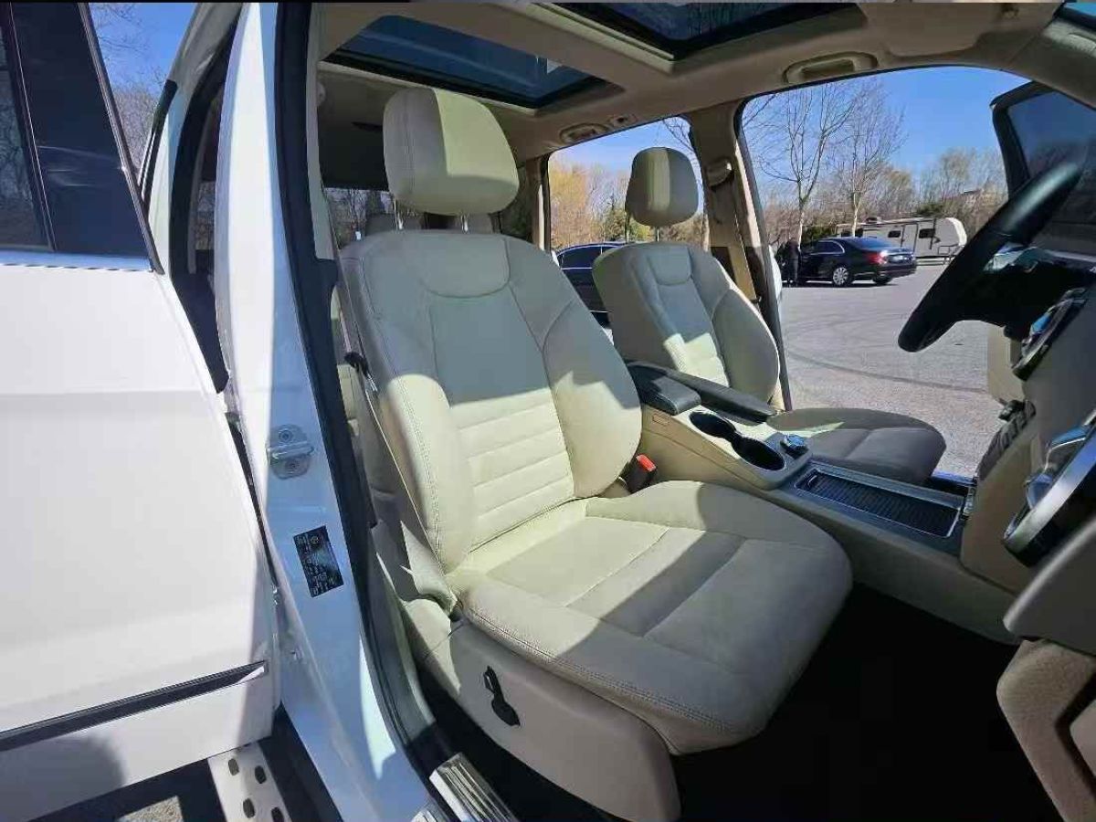 奔馳 奔馳GLK級(jí)  2015款 GLK 260 4MATIC 動(dòng)感型 極致版圖片