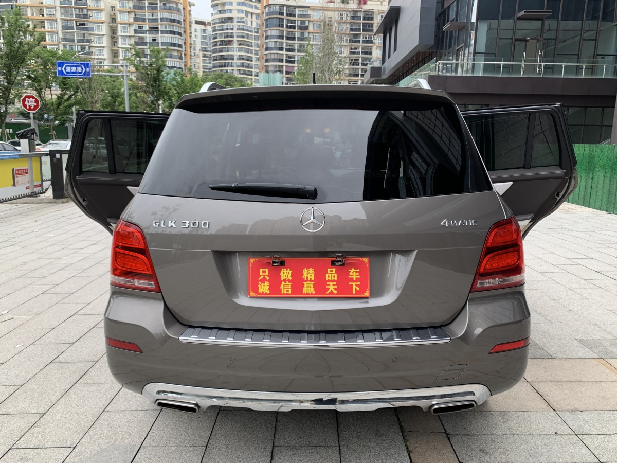 2014年3月奔驰 奔驰GLK级  2013款 GLK 300 4MATIC 时尚型