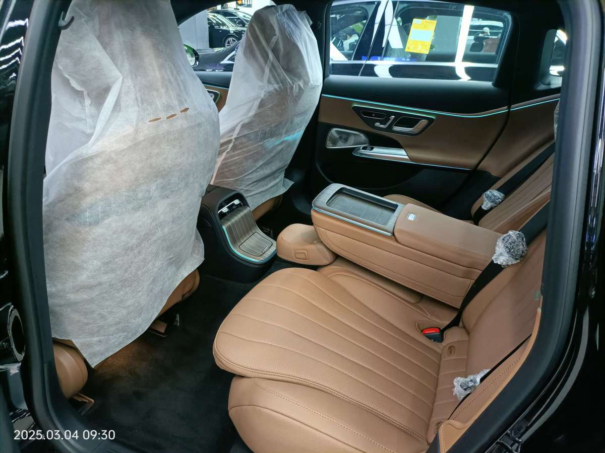 奔馳 奔馳E級(jí)  2025款 E 300 L 豪華型圖片