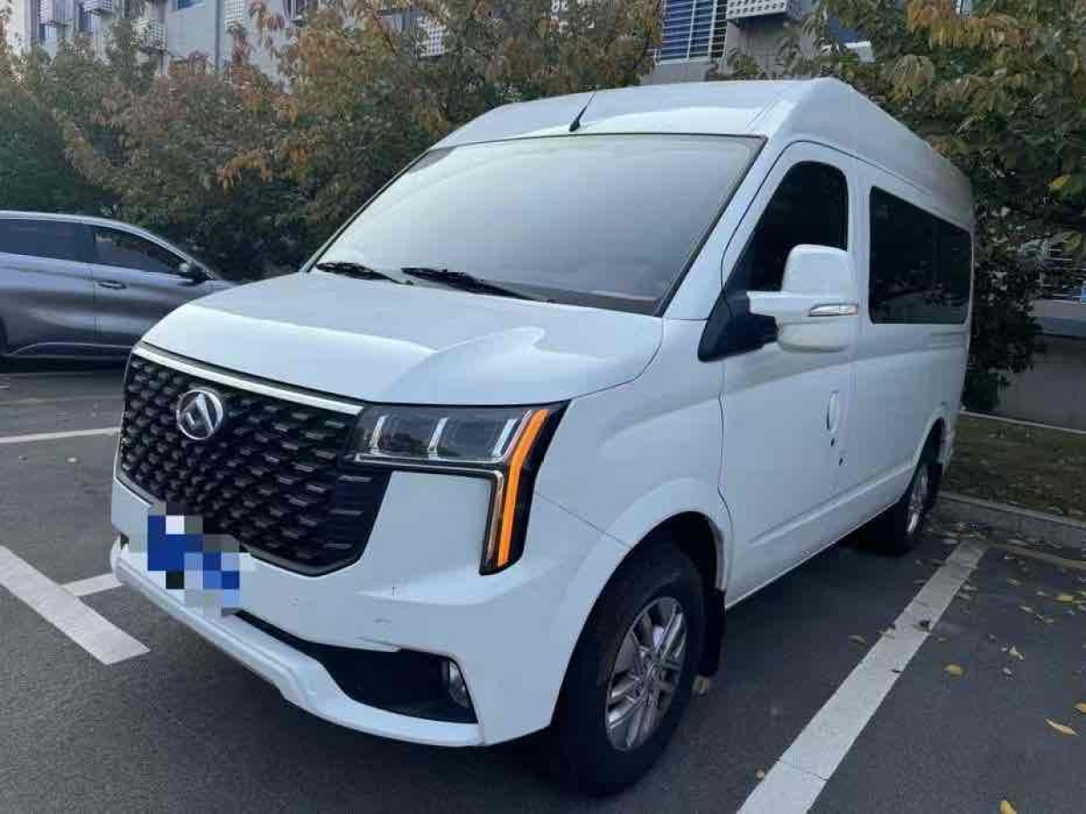 2024年5月上汽大通 V80  2021款 2.0T PLUS AMT全能王短軸中頂5/6/7/8/9座