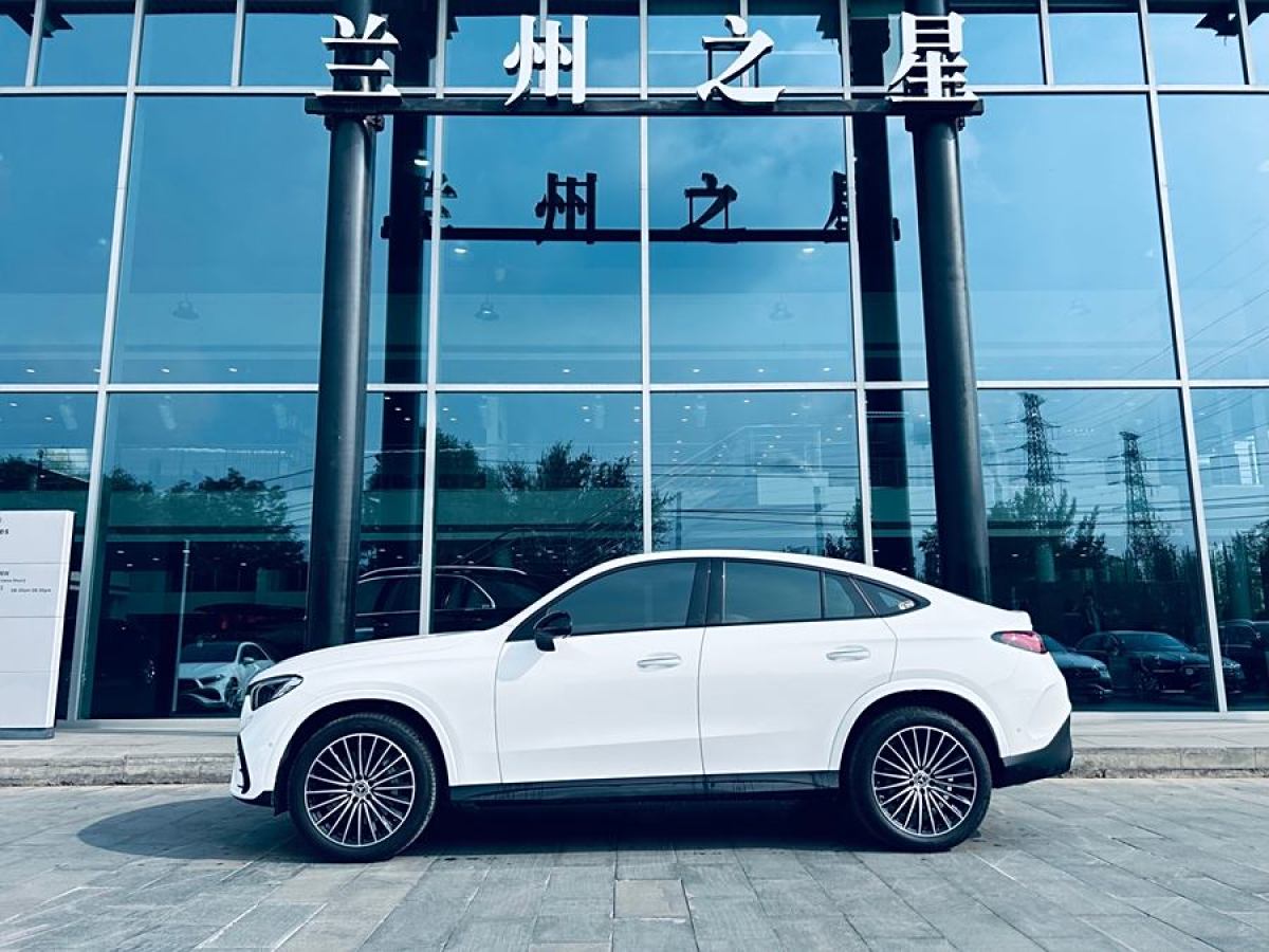 2024年7月奔馳 奔馳GLC  2024款 GLC 300 4MATIC 轎跑SUV