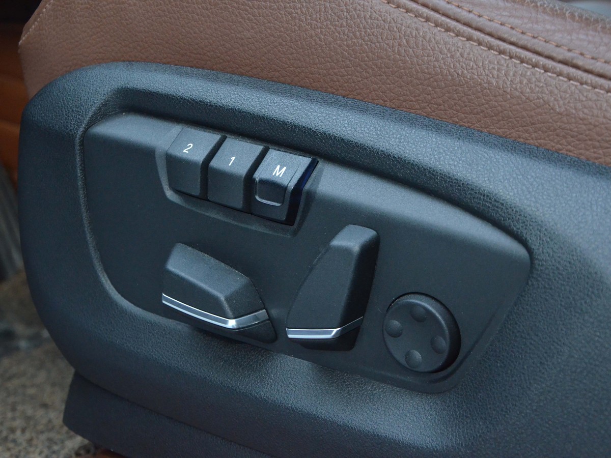 2015年5月宝马 宝马X5  2014款 xDrive35i 典雅型