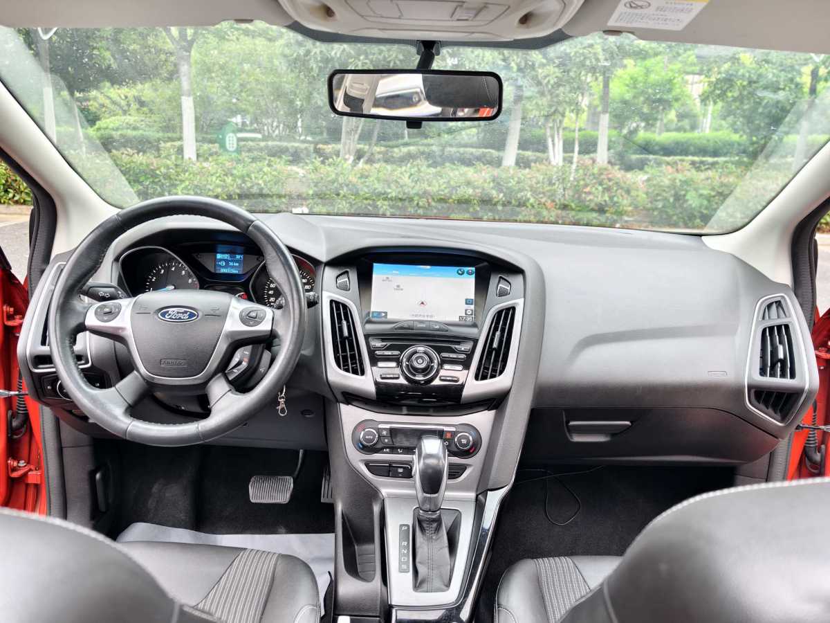 福特 ?？怂? 2012款 兩廂 1.6L 自動(dòng)風(fēng)尚型圖片