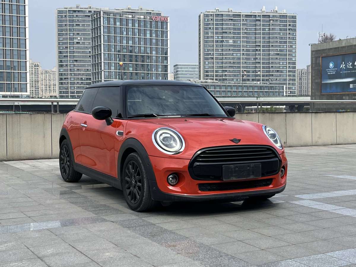 MINI MINI  2020款 1.5T COOPER 經典派 五門絕色版圖片