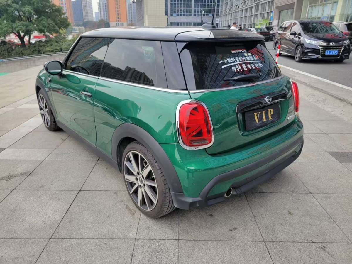 MINI MINI  2022款 1.5T COOPER 經(jīng)典派圖片