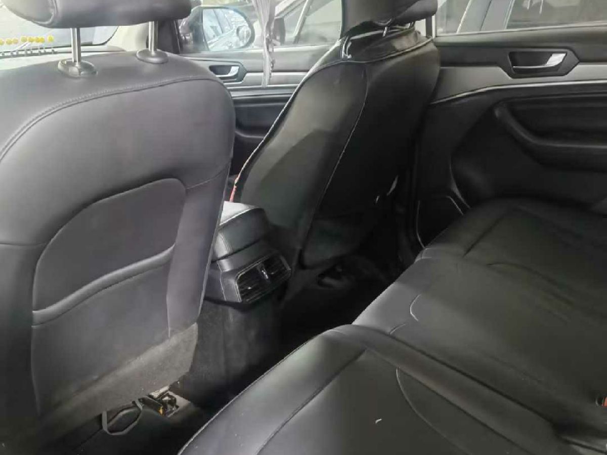 哈弗 H6  2017款 紅標(biāo)H6 COUPE 1.5T DCT兩驅(qū)圖片