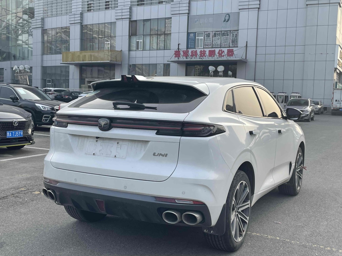 長(zhǎng)安 長(zhǎng)安UNI-K  2021款 2.0T 尊貴型圖片