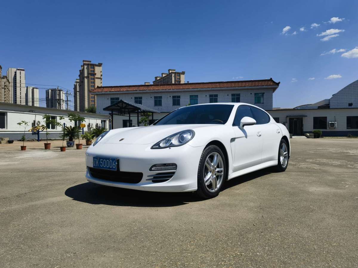 2014年2月保時捷 Panamera  2013款 Panamera 4 Platinum Edition 3.6L