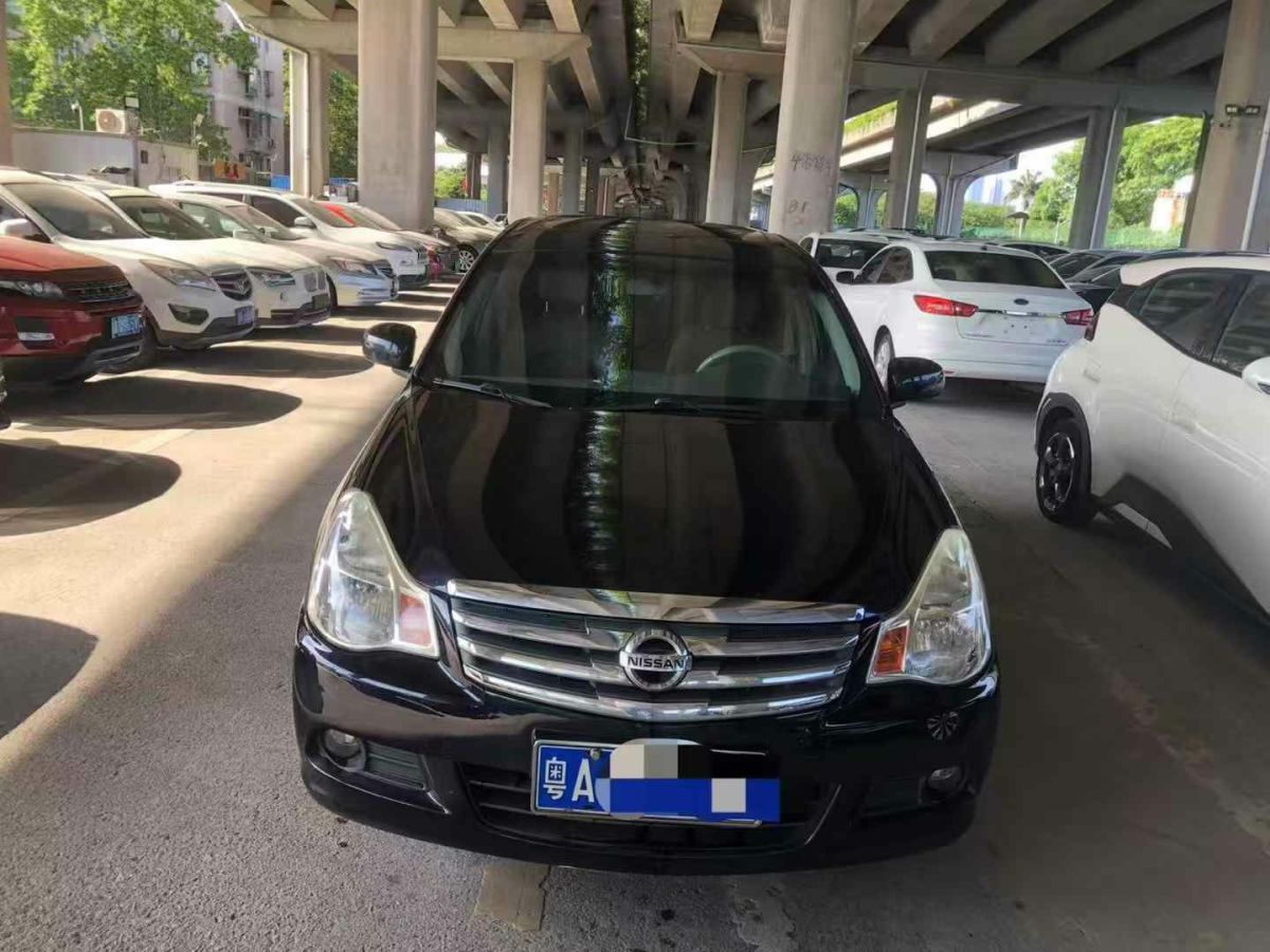 日產(chǎn) 軒逸  2009款 2.0XL CVT科技天窗版圖片