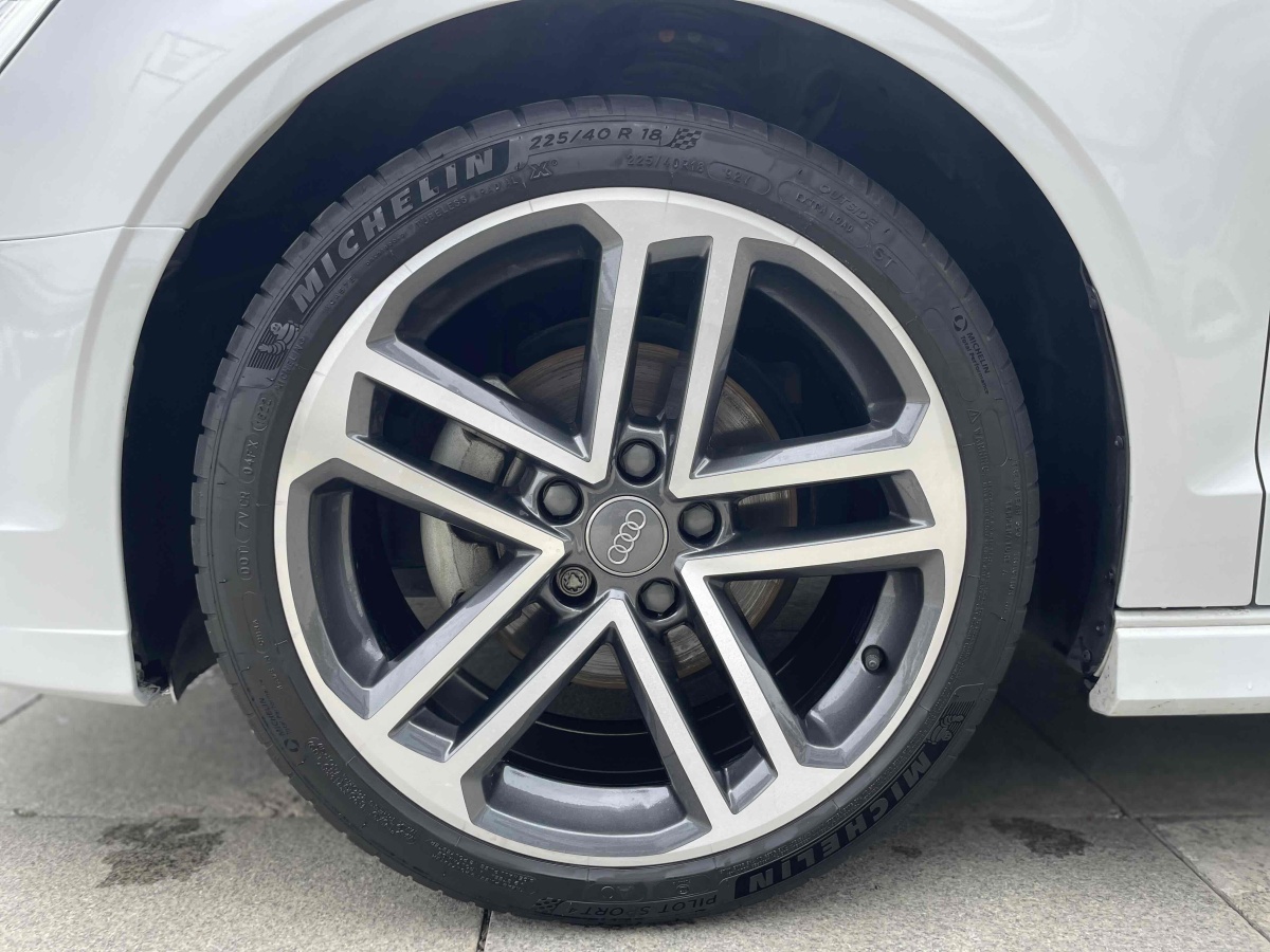2020年4月奧迪 奧迪A3  2019款 Sportback 35 TFSI 運動型 國VI