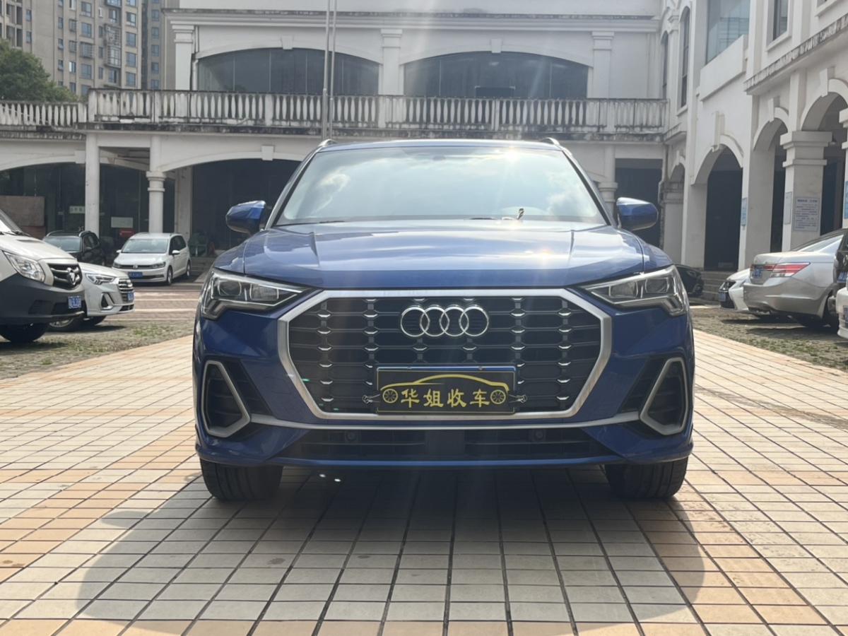 奧迪 奧迪Q3  2019款  35 TFSI 時(shí)尚動(dòng)感型圖片