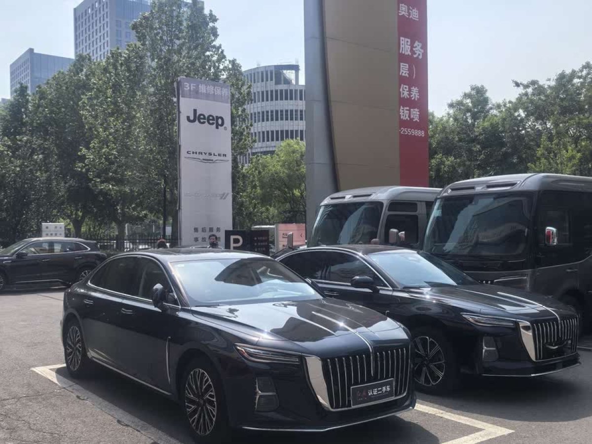 紅旗 H5  2024款 2.0T 自動智聯(lián)旗領(lǐng)版圖片