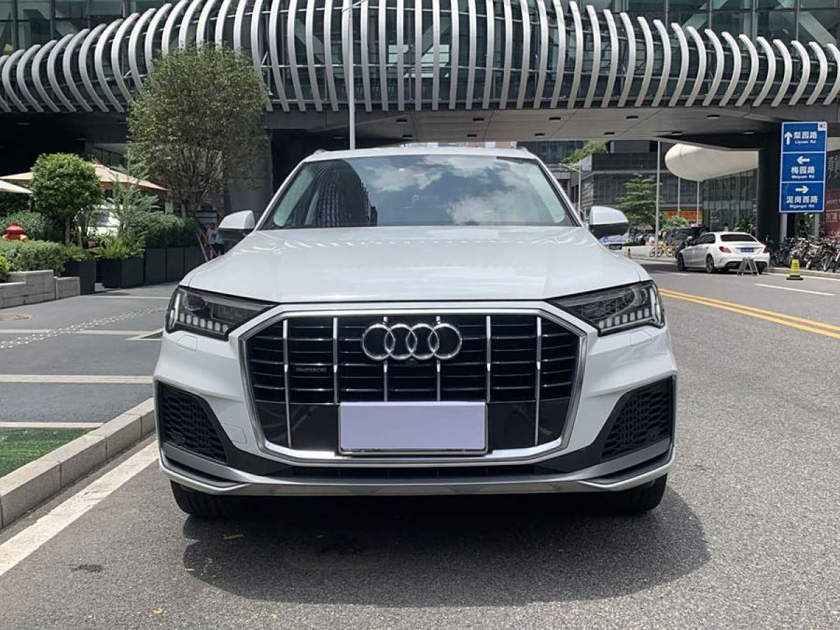 2021年4月奧迪 奧迪Q7  2023款 55 TFSI quattro S line運(yùn)動(dòng)型