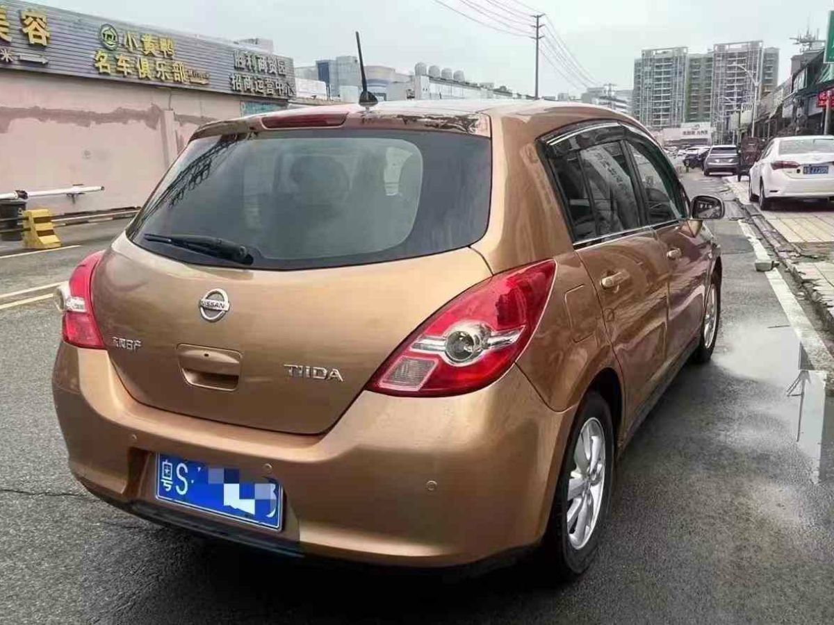 日產(chǎn) 頤達(dá)  2009款 1.6L 自動(dòng)科技版圖片