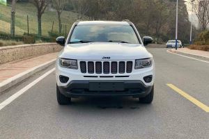 指南者 Jeep 2.0L 兩驅(qū)炫黑豪華版