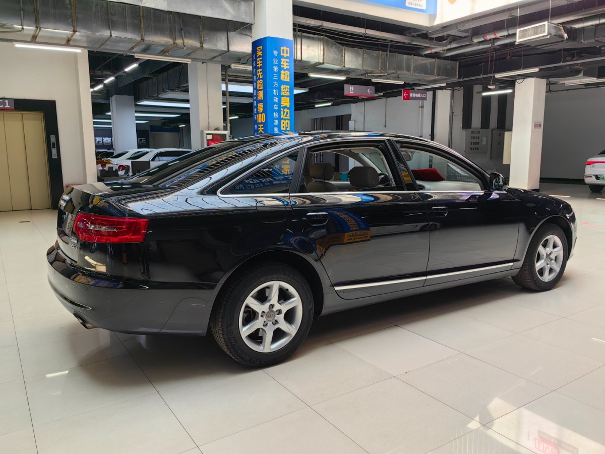 奧迪 奧迪A6L  2012款 TFSI 標(biāo)準(zhǔn)型圖片