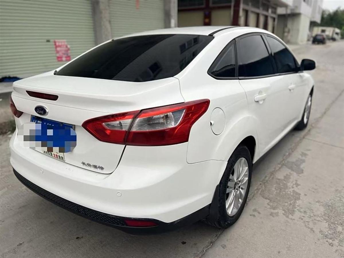 福特 ?？怂? 2012款 三廂 1.6L 自動(dòng)舒適型圖片