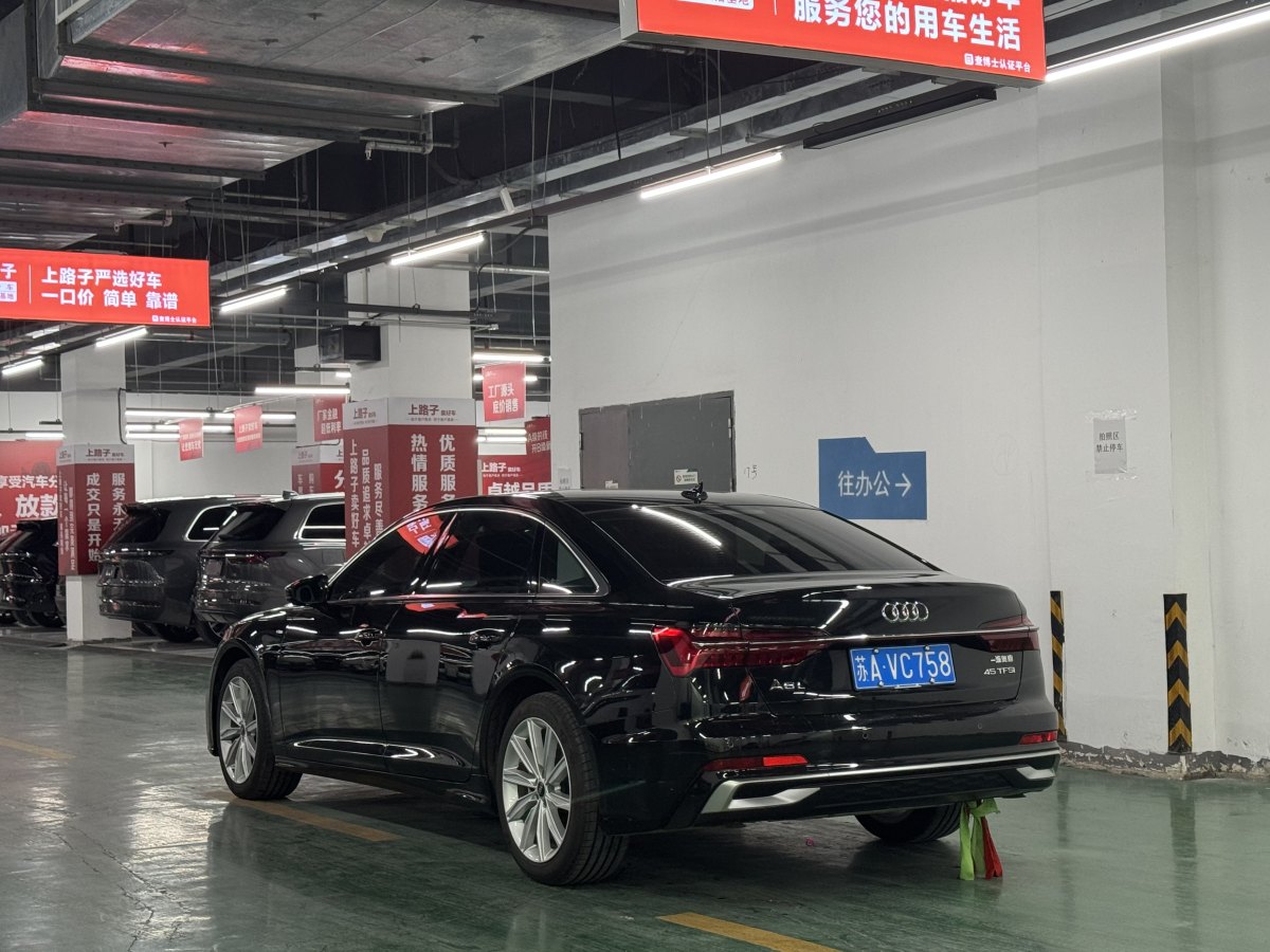 奧迪 奧迪A6L  2024款 45 TFSI 臻選動感型圖片