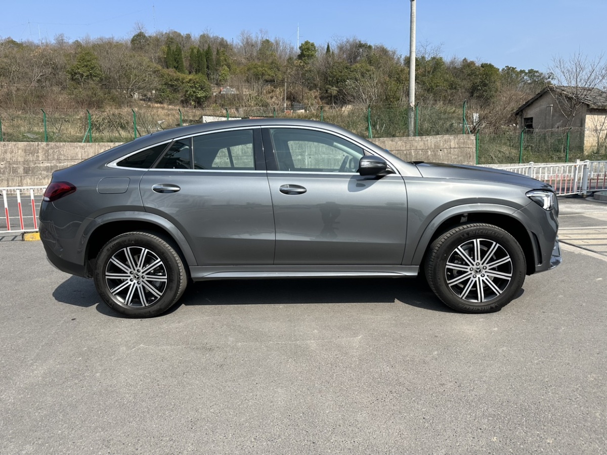 奔馳 奔馳GLE轎跑  2022款 改款 GLE 350 4MATIC 轎跑SUV 時尚型圖片