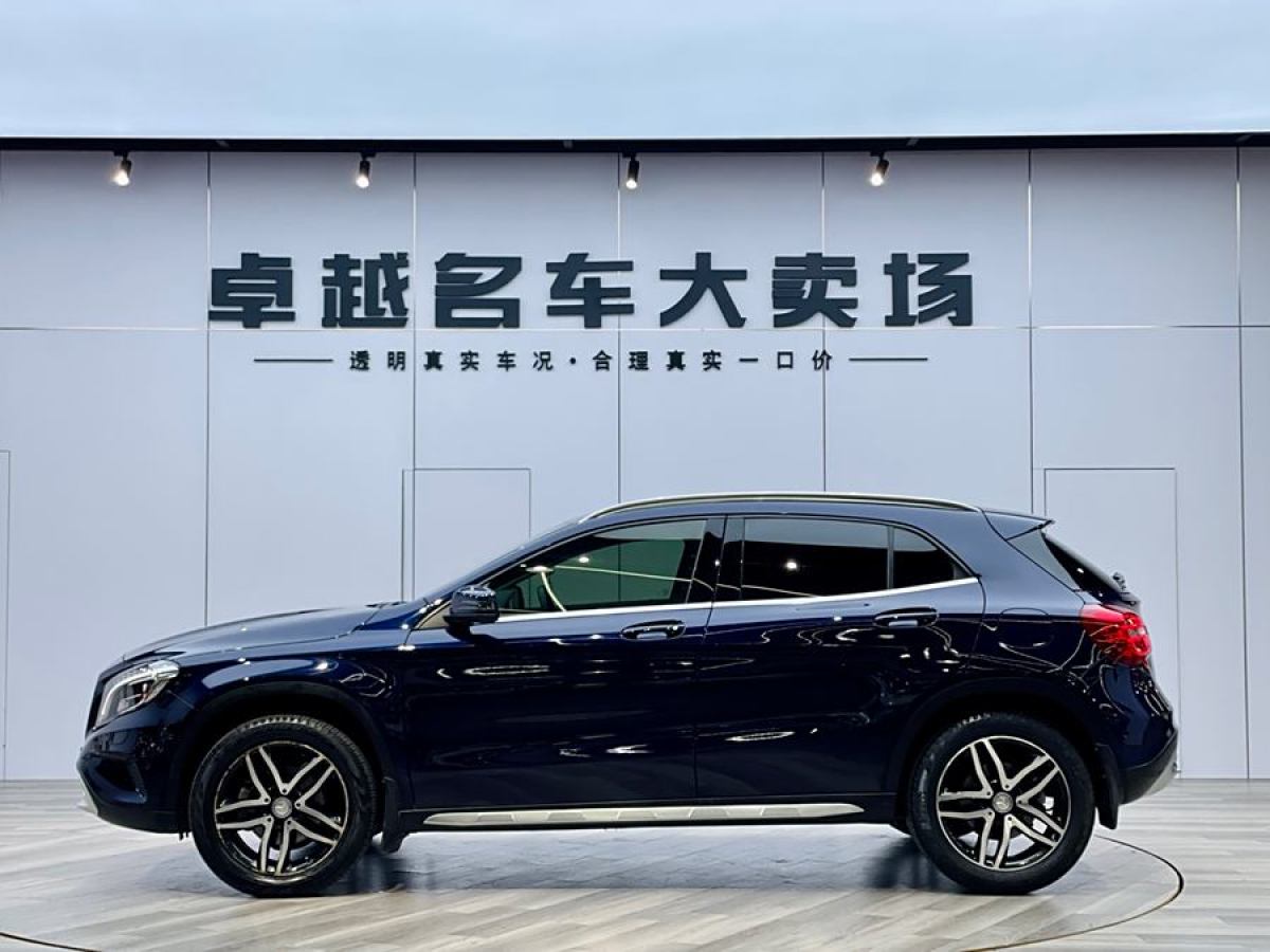 2016年6月奔馳 奔馳GLA  2016款 GLA 220 4MATIC 時(shí)尚型