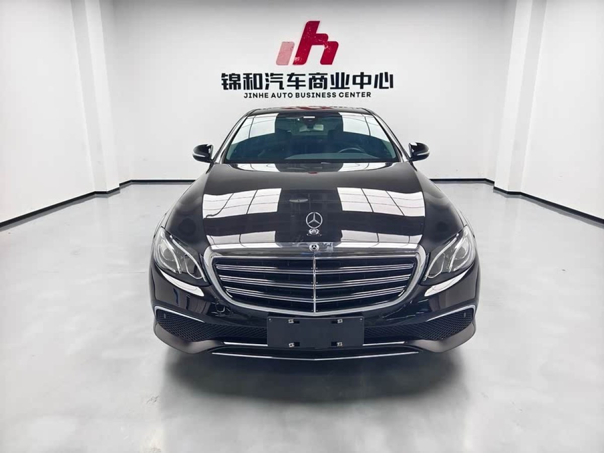 奔馳 奔馳E級  2020款 改款 E 300 L 時(shí)尚型圖片