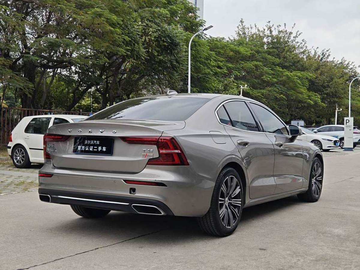 沃爾沃 S60L  2020款 T4 智遠(yuǎn)豪華版圖片