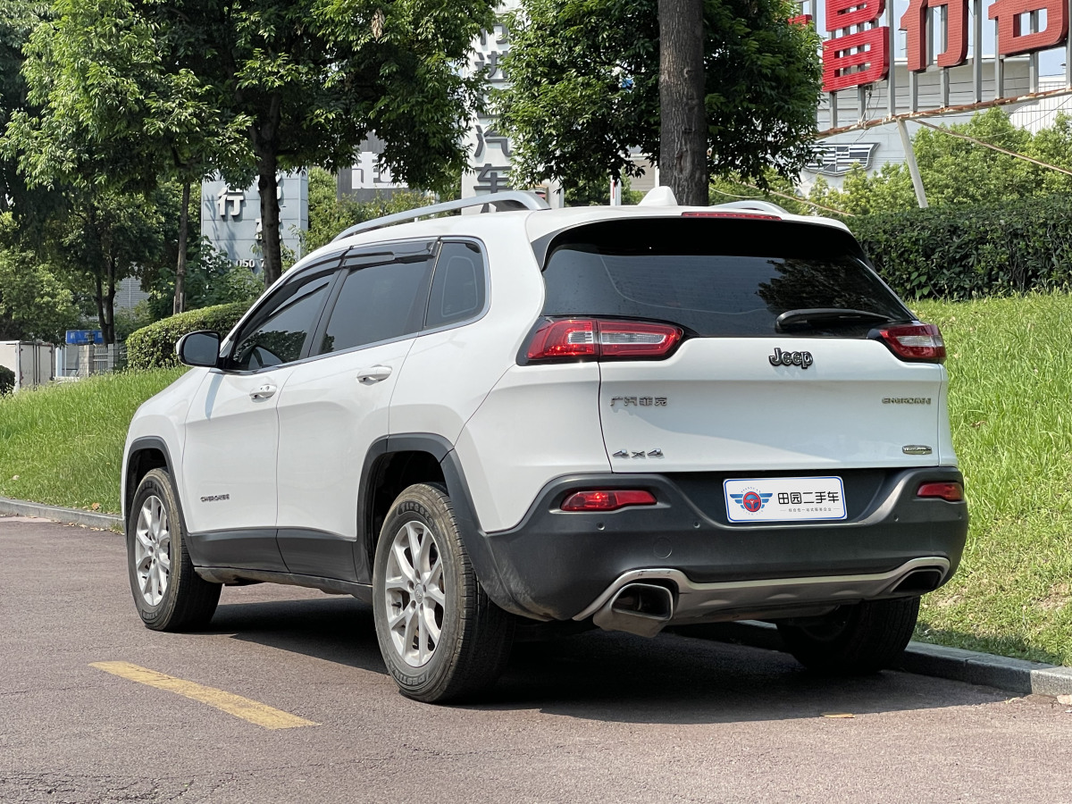 Jeep 自由光  2016款 2.4L 专业版图片