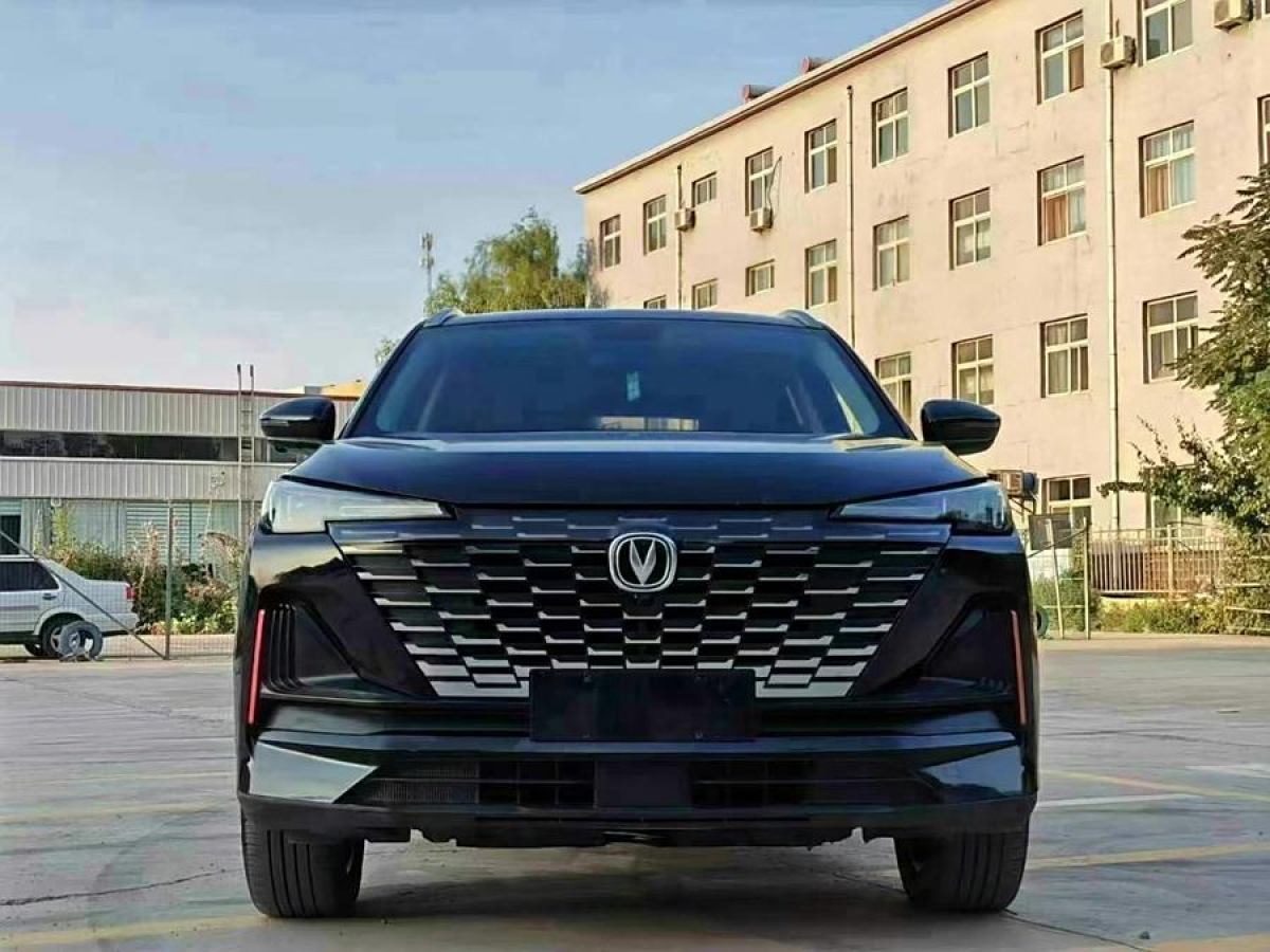 2022年8月長(zhǎng)安 CS55 PLUS  2022款 藍(lán)鯨版 1.5T DCT豪華型