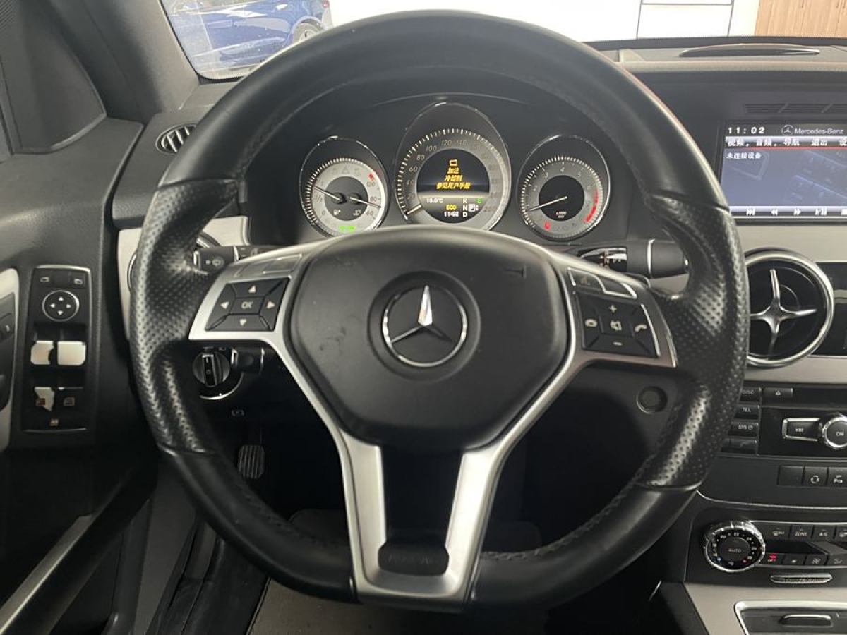 奔馳 奔馳GLK級  2015款 GLK 260 4MATIC 動感型 極致版圖片