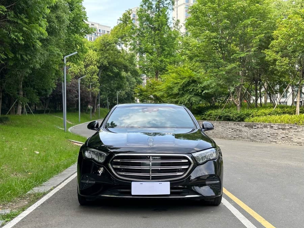 奔馳 奔馳E級  2024款 E 300 L 豪華型圖片