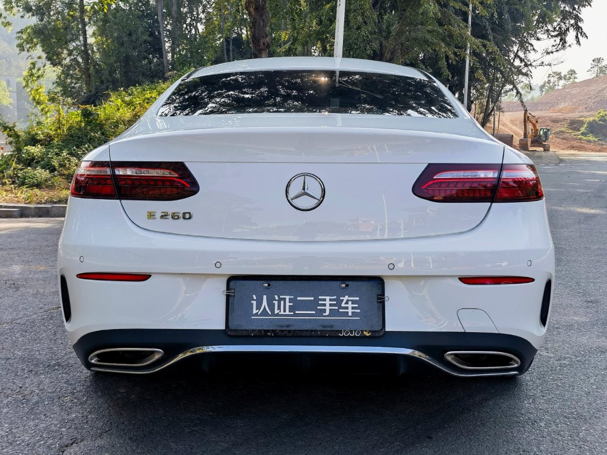 奔馳 奔馳E級  2021款 E 260 轎跑車圖片