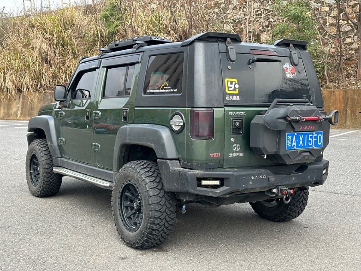 北京 BJ40  2018款 40L 2.0T 手動柴油四驅(qū)尊貴版圖片