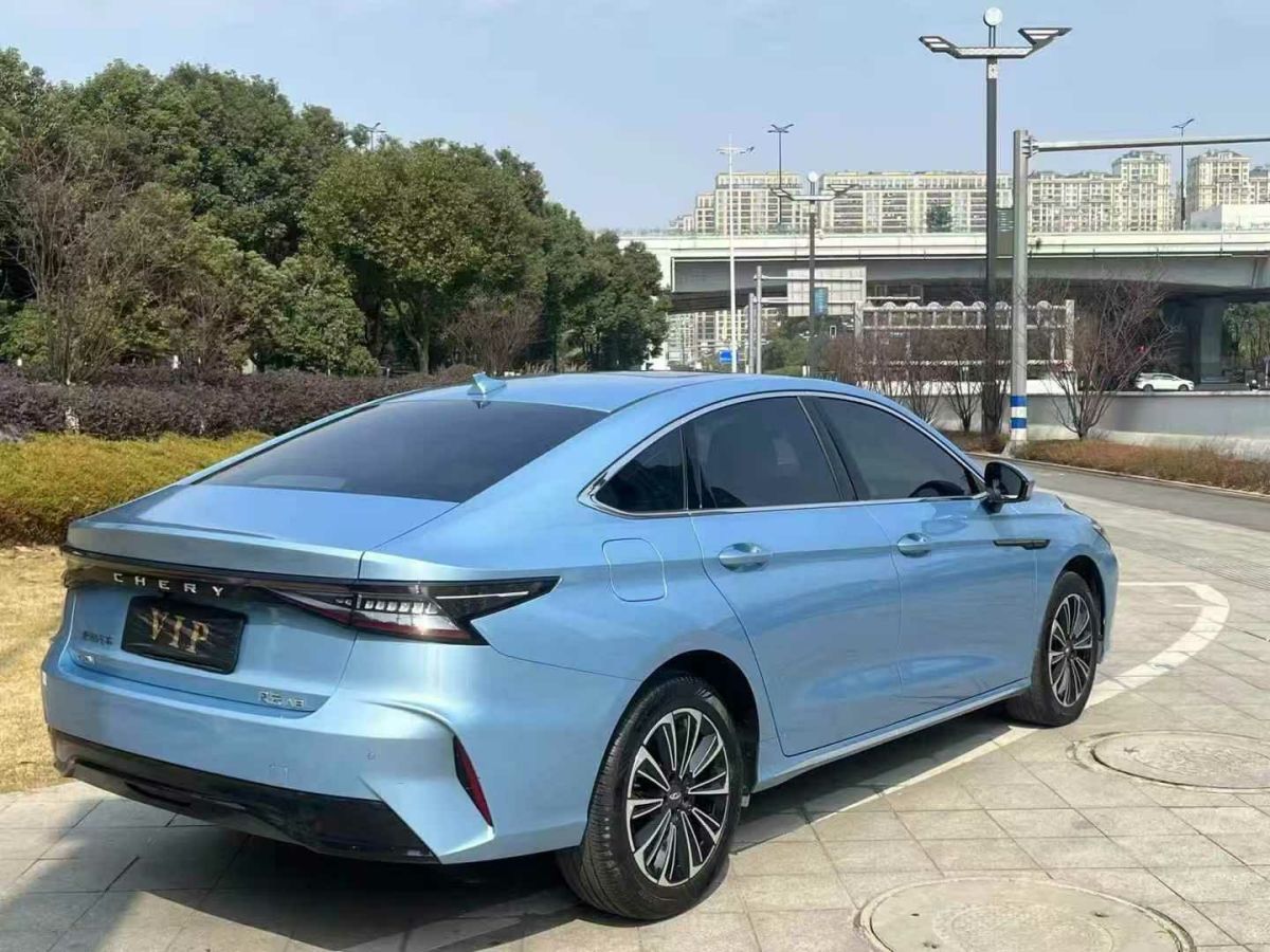 奇瑞 風(fēng)云A8  2024款 127 凌風(fēng)版圖片