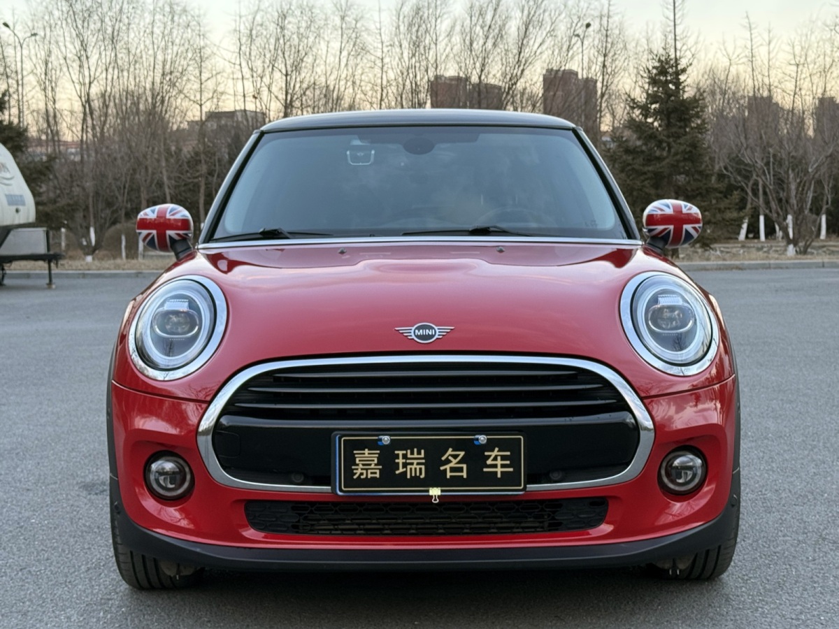 MINI MINI  2021款 1.5T COOPER 經(jīng)典派圖片