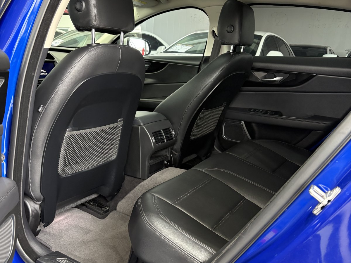 捷豹 XEL  2020款 2.0T 200PS R-DYNAMIC S進取運動版圖片