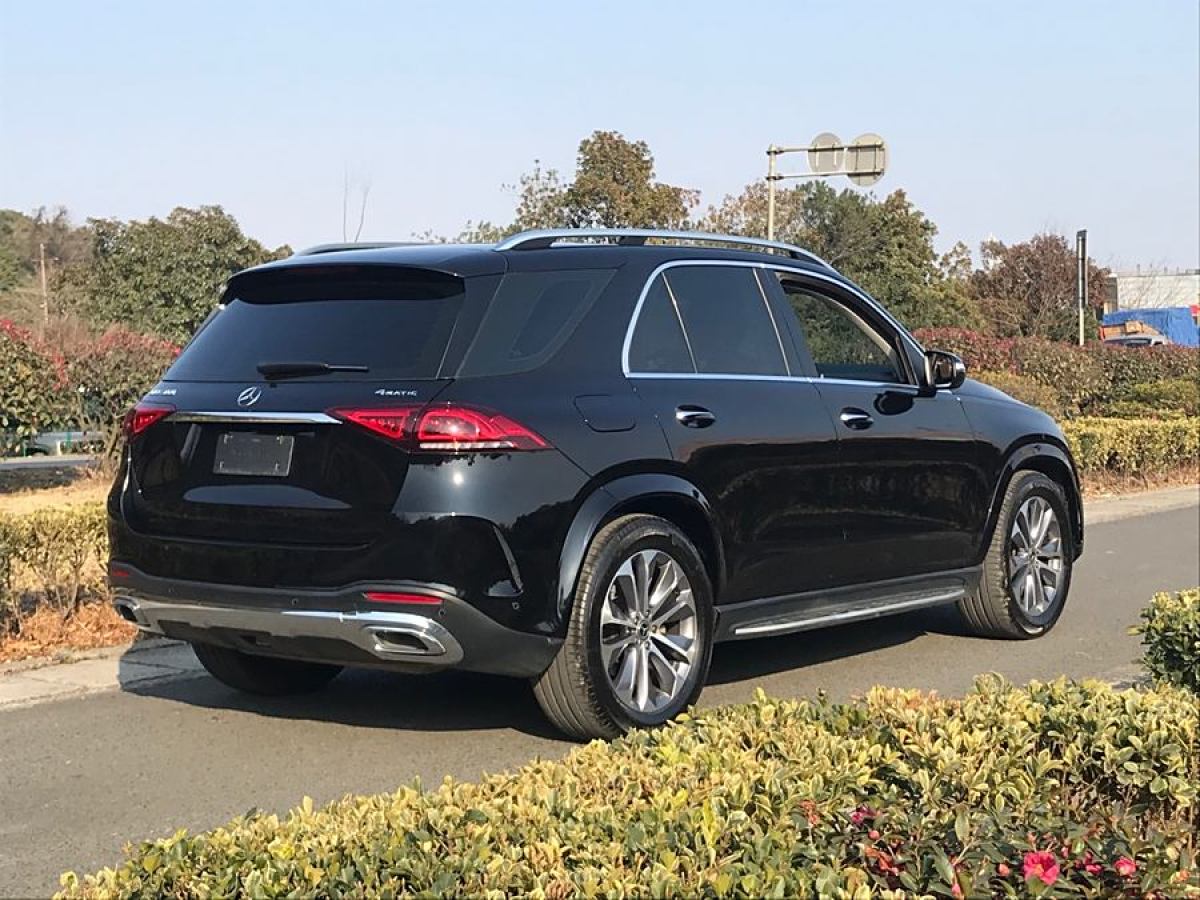 奔馳 奔馳GLE  2024款 改款 GLE 350 4MATIC 時(shí)尚型圖片