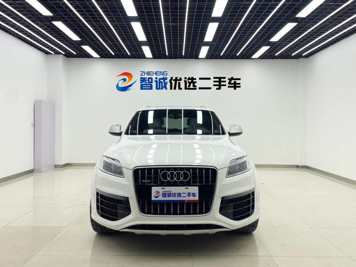 2010年10月奧迪 奧迪Q7  2012款 6.0 V12 TDI 旗艦型