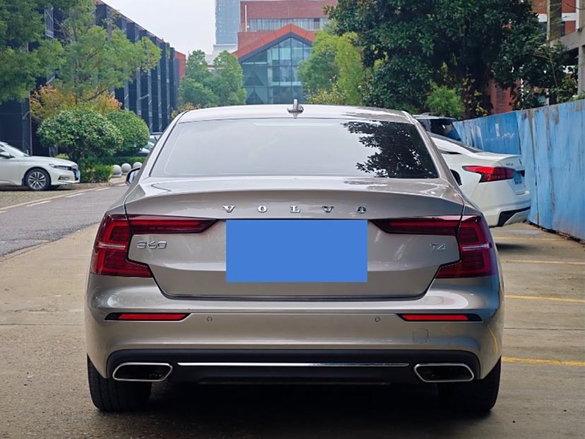 沃爾沃 S60L  2021款 T4 智遠豪華版圖片