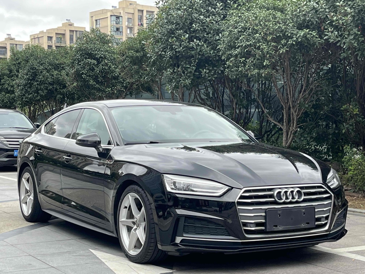 奧迪 奧迪A5  2019款 Sportback 40 TFSI 時(shí)尚型圖片