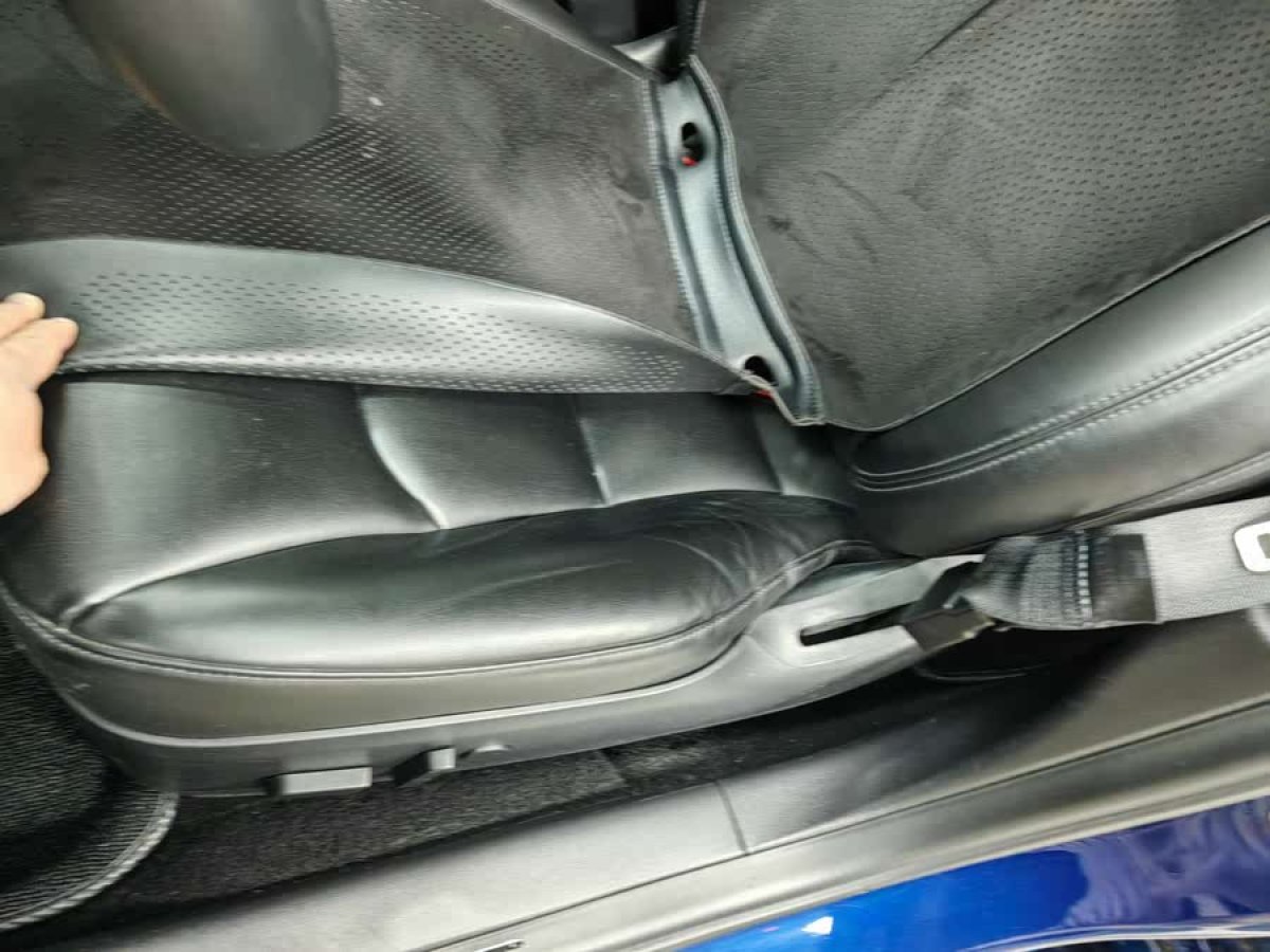 特斯拉 Model 3  2019款 標(biāo)準(zhǔn)續(xù)航后驅(qū)升級(jí)版圖片