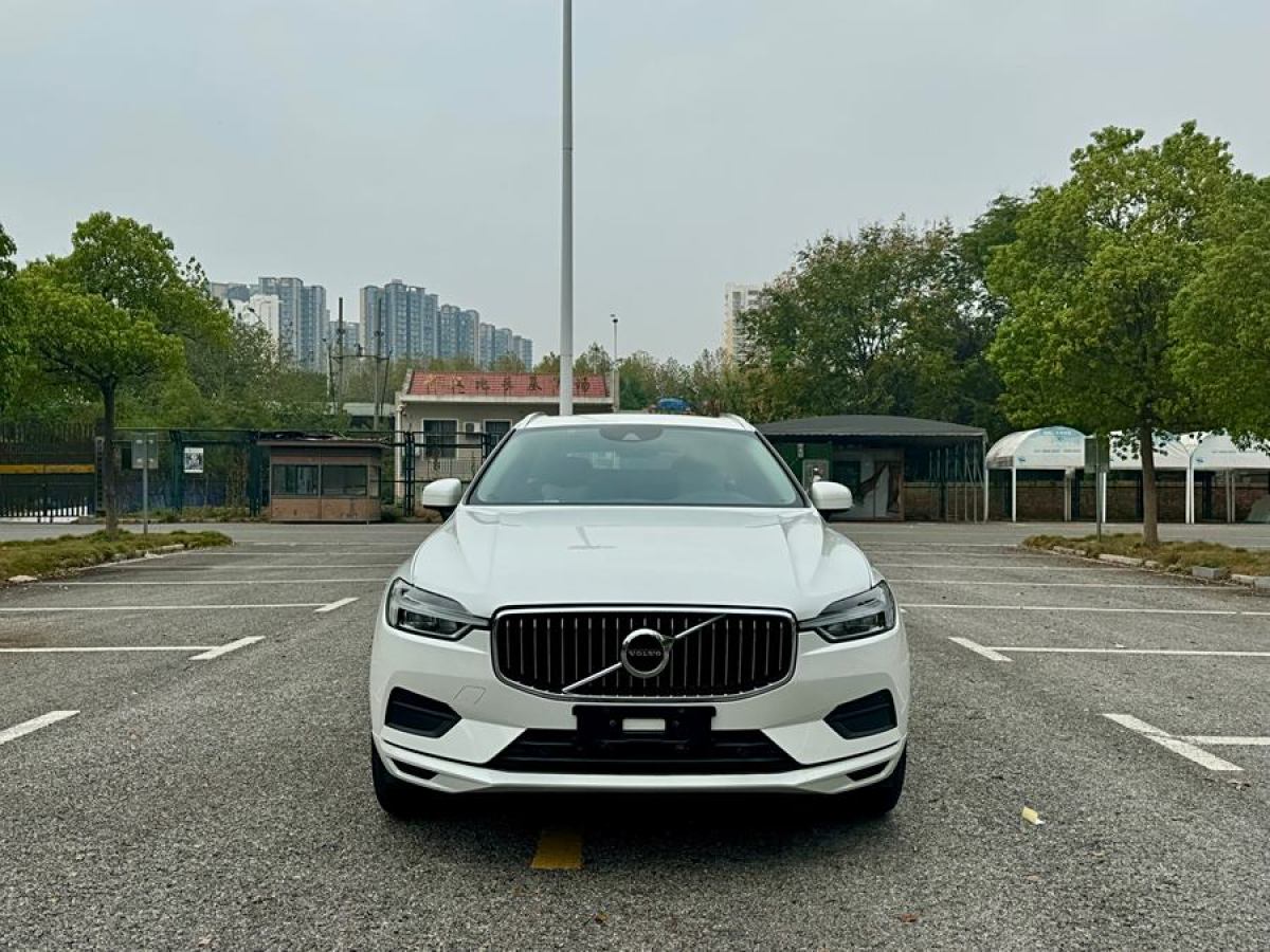 沃爾沃 XC60  2018款 T5 四驅(qū)智遠(yuǎn)版圖片