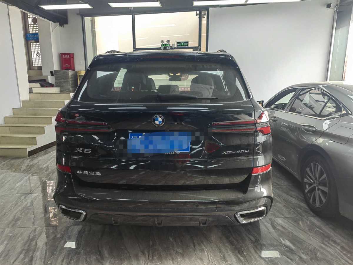 寶馬 寶馬X5  2023款 xDrive 40Li M運(yùn)動套裝圖片