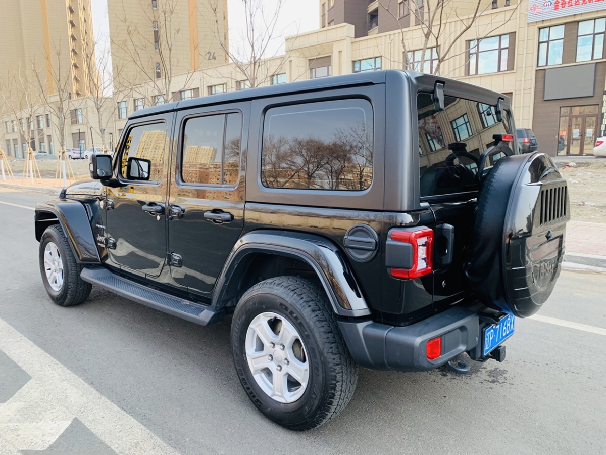 2019年8月Jeep 牧马人  2019款  2.0T Sahara 四门版