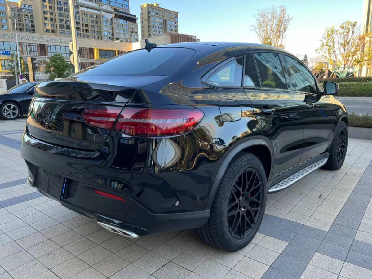 奔馳 奔馳A級(jí)  2019款  A 220 L 4MATIC 運(yùn)動(dòng)轎車圖片