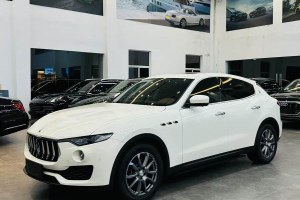 Levante 瑪莎拉蒂 3.0T 350Hp 標(biāo)準(zhǔn)版 國(guó)VI