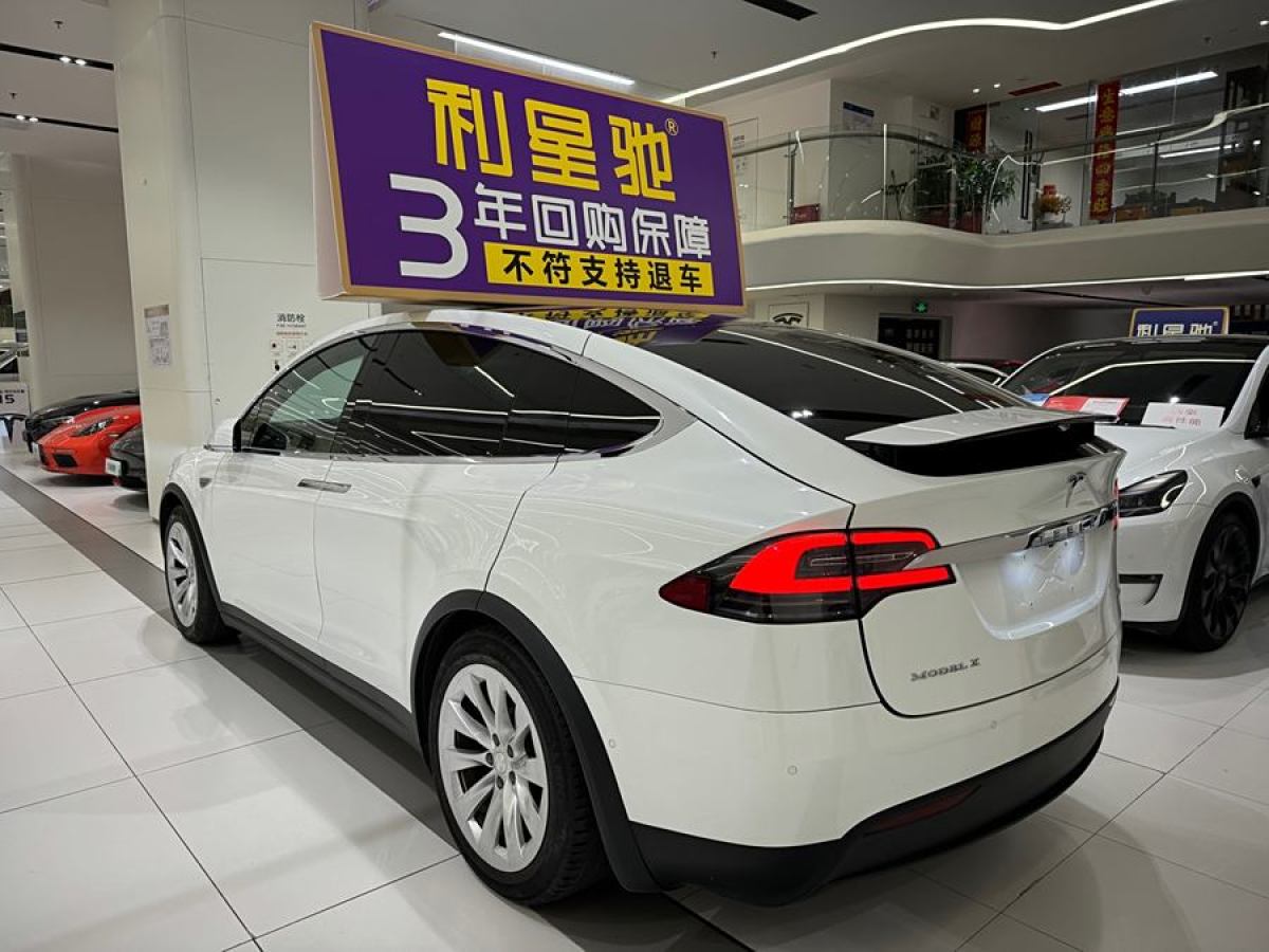 特斯拉 Model X  2016款 Model X 90D圖片