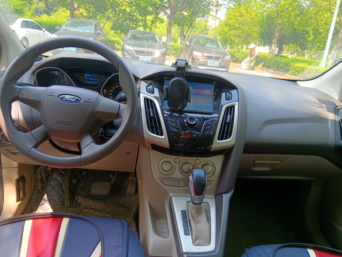 福特 ?？怂? 2012款 三廂 1.6L 自動舒適型圖片