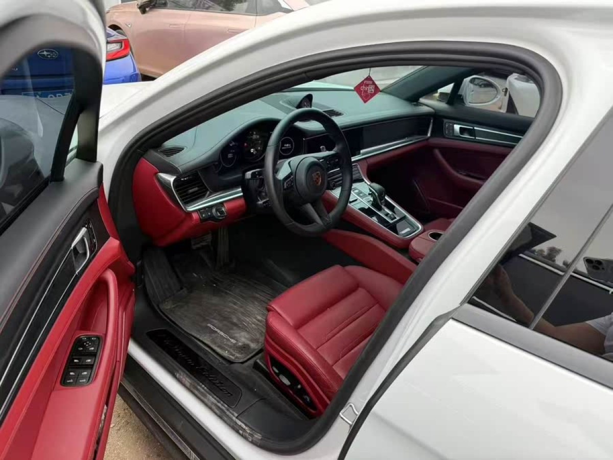 保時(shí)捷 Panamera  2023款 改款 Panamera 4 行政加長鉑金版 2.9T圖片