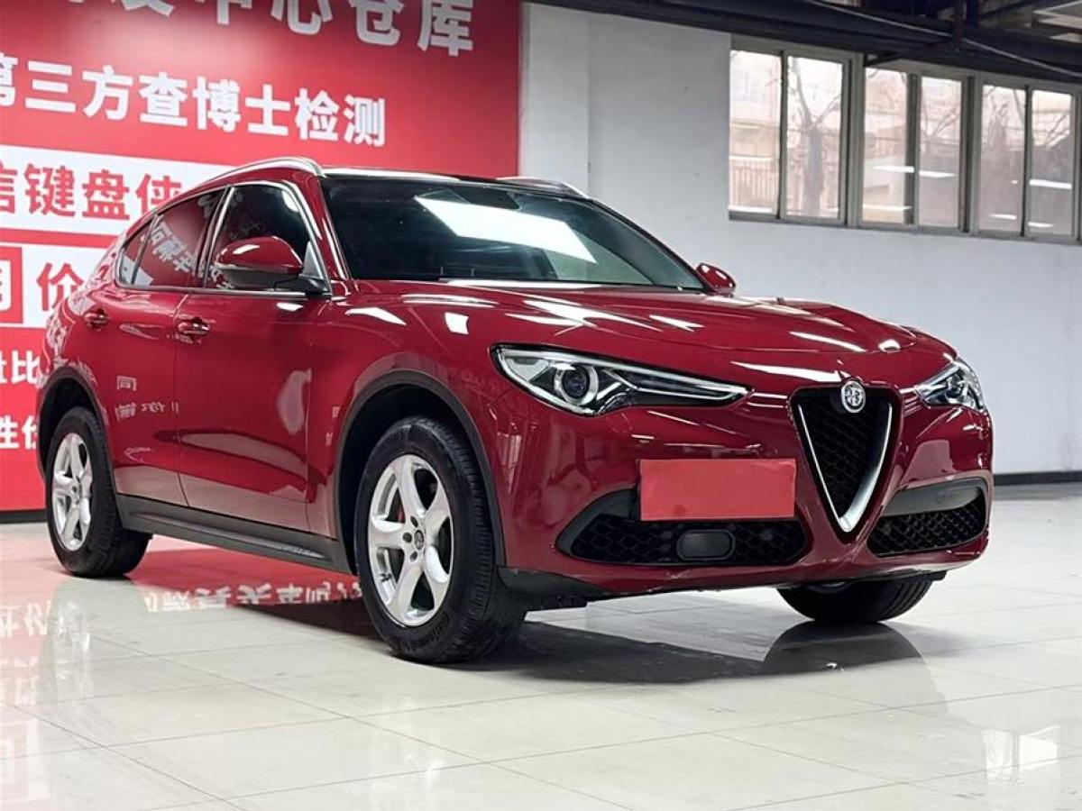 阿爾法·羅密歐 Stelvio  2017款 2.0T 200HP 豪華版圖片