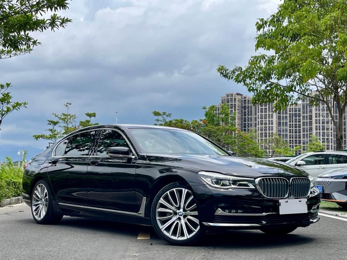 寶馬 寶馬7系  2018款 740Li 領(lǐng)先型 卓越套裝圖片